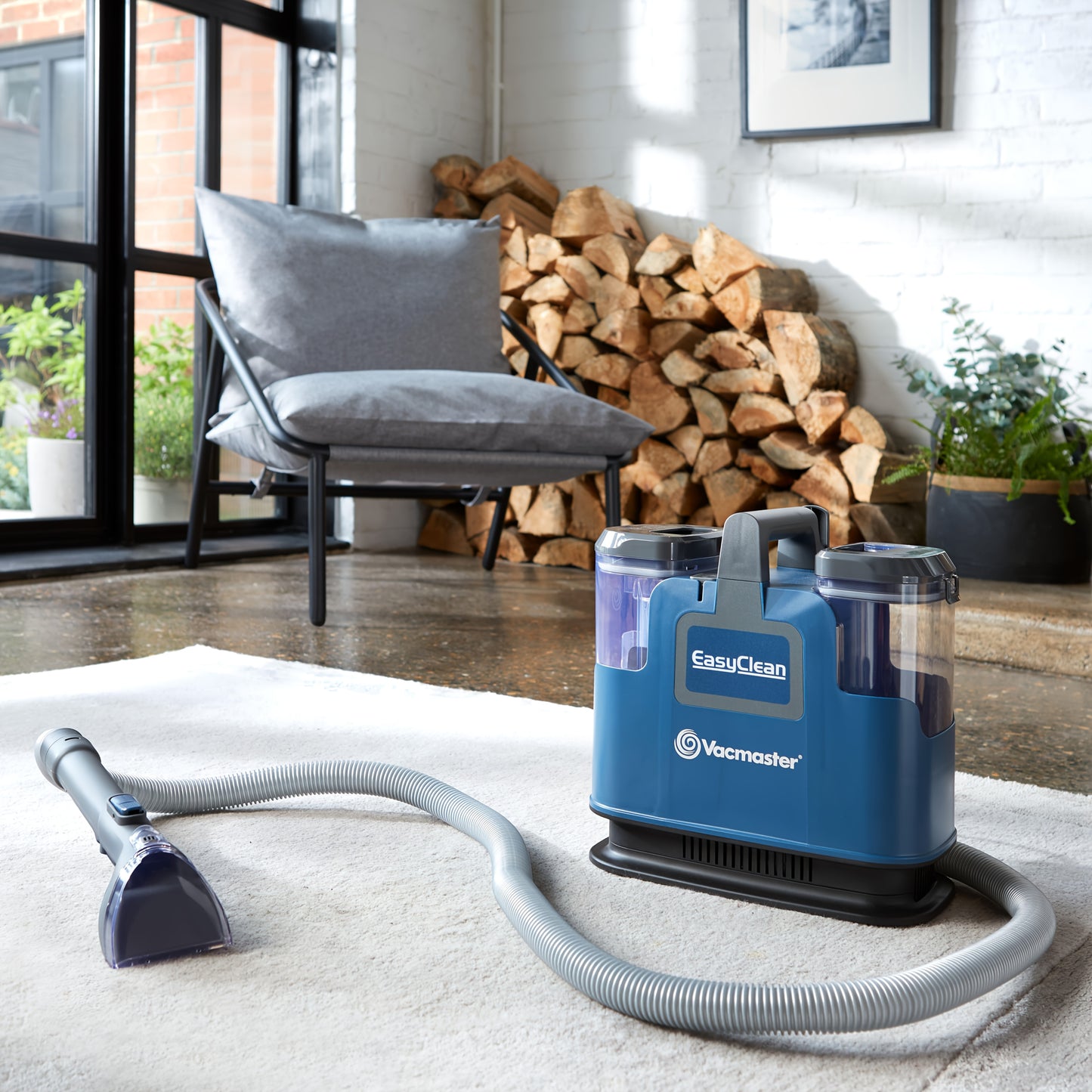 Fläckborttagare EasyClean – kompakt matt- & möbelrengörare 500W