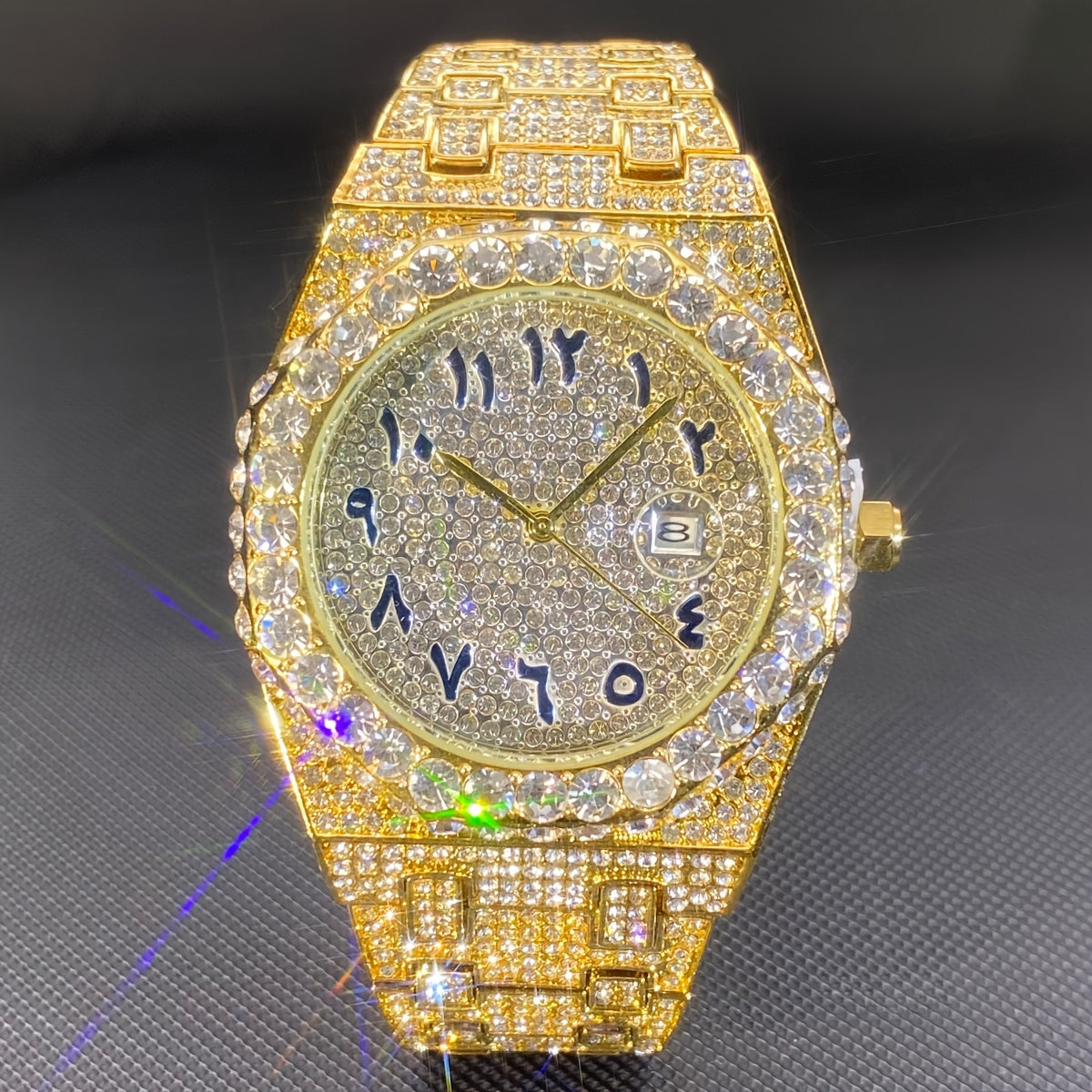 Klocka Magnus (herrklocka i guldfärg med strass & datumvisning)