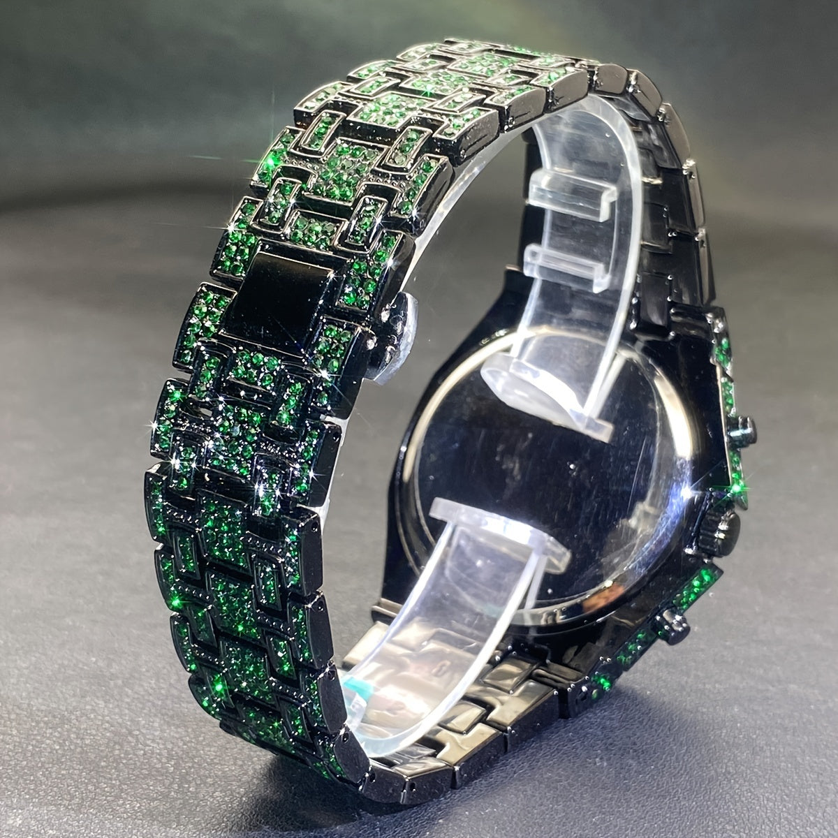 Klocka Daniel (herrklocka i grön design med strass & datumvisning)
