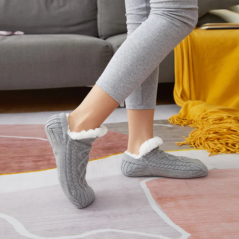 Vinterstrumpor i stickad fleece – halkfria dam-/herrsockor