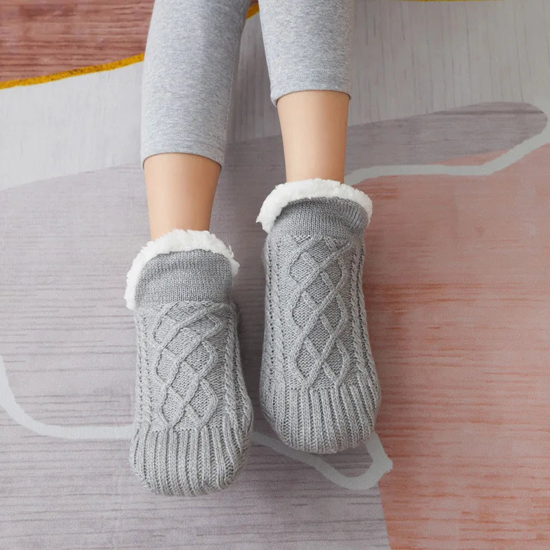 Vinterstrumpor i stickad fleece – halkfria dam-/herrsockor