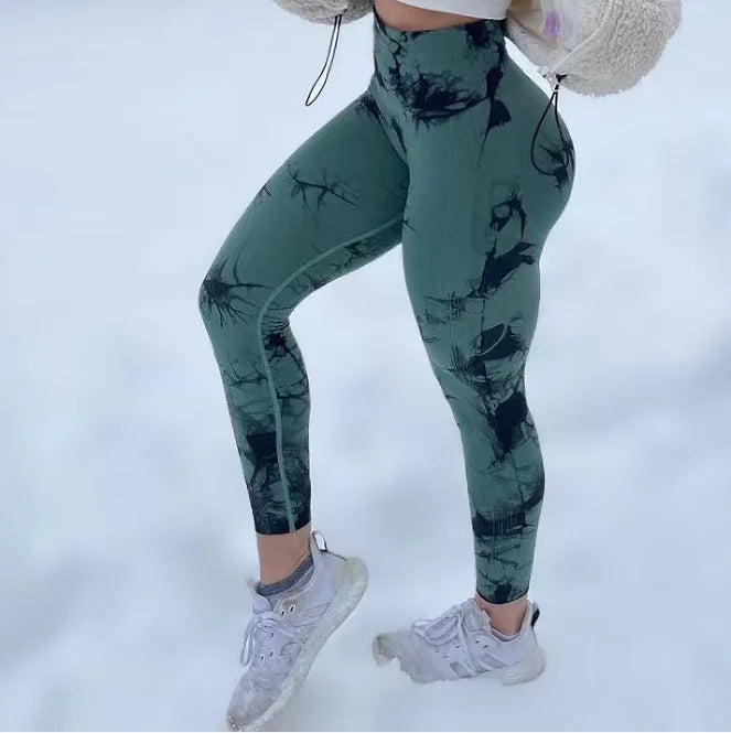 FärgFlex – Färgstarka träningstights med booty-effekt
