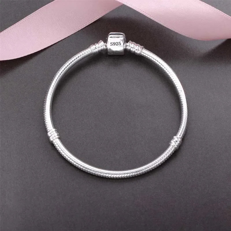 Armband Helena (ormkedja i silverfärg – mjuk och stilren)