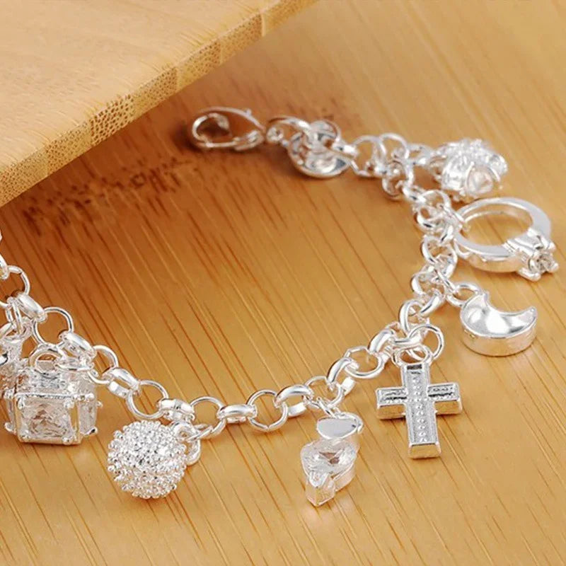 Armband Tilde (13 berlocker på kedja – charmarmband i silverfärg)