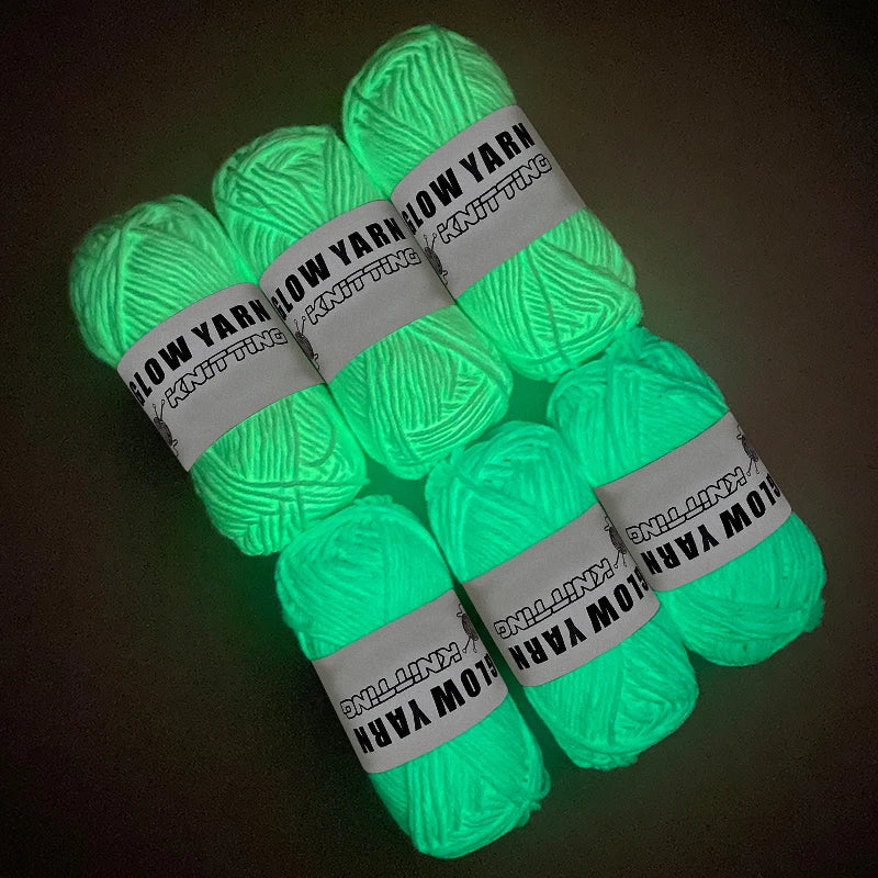 Självlysande garn 50 g – lysande garn för tröjor, mössor & mattor