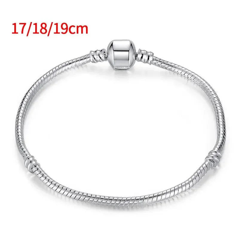 Armband Helena (ormkedja i silverfärg – mjuk och stilren)