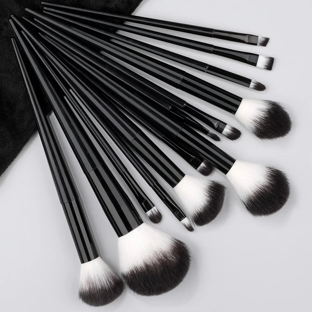 Sminkborstar set – 13 delar