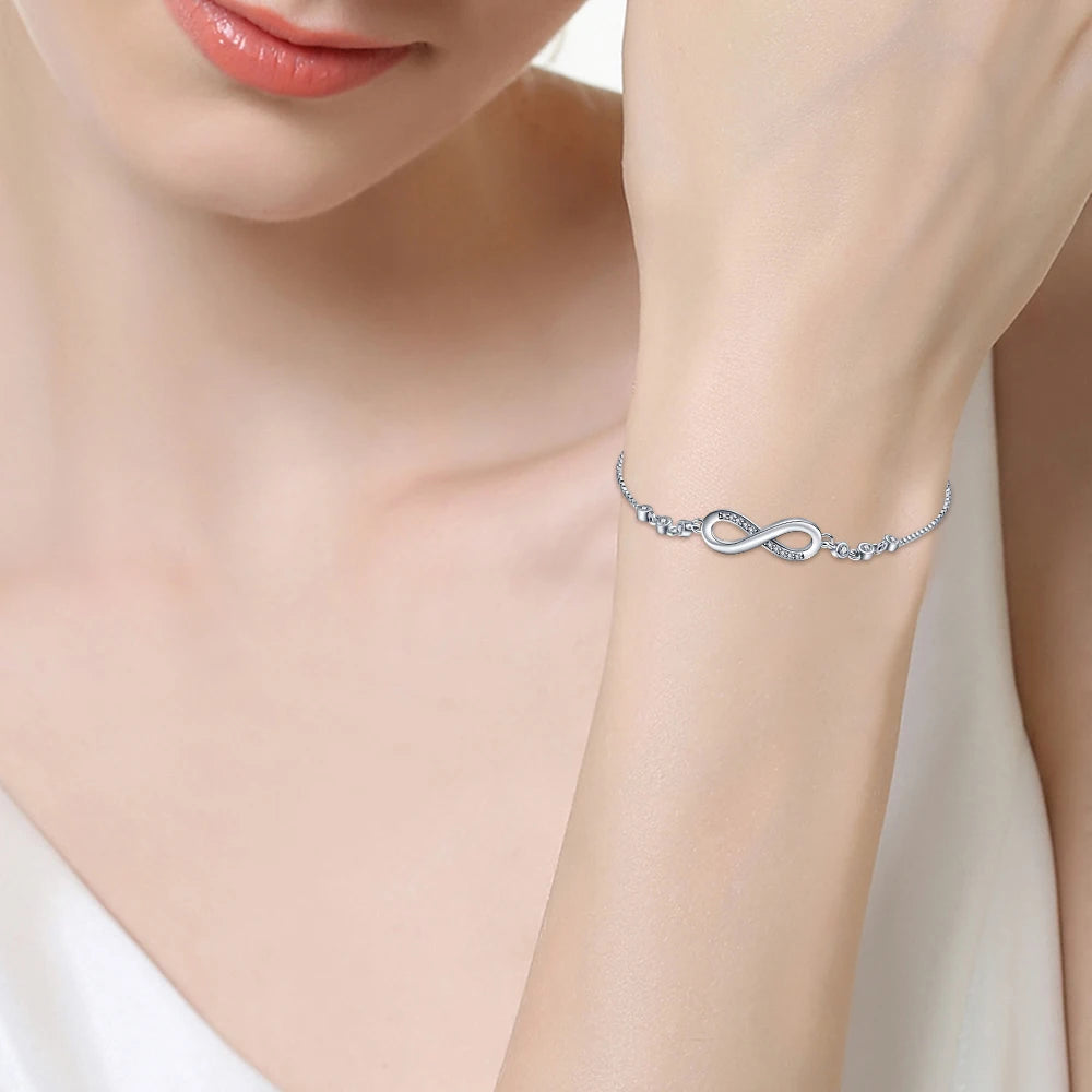 Armband Selina (lyckoarmband i silverfärg med zirkonsten)