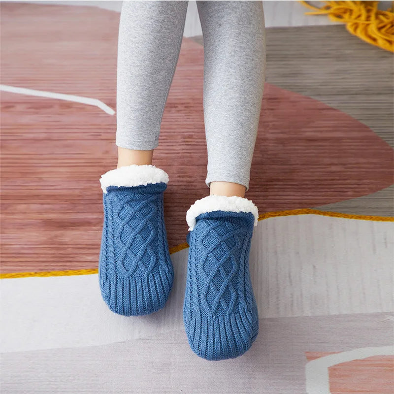 Vinterstrumpor i stickad fleece – halkfria dam-/herrsockor
