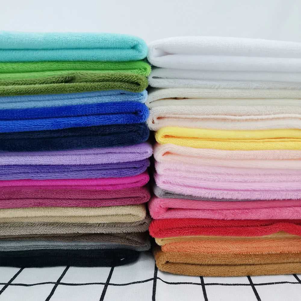 Mjuk plyschtyg 40×25 cm – flanelltyg för sömnad & leksaker
