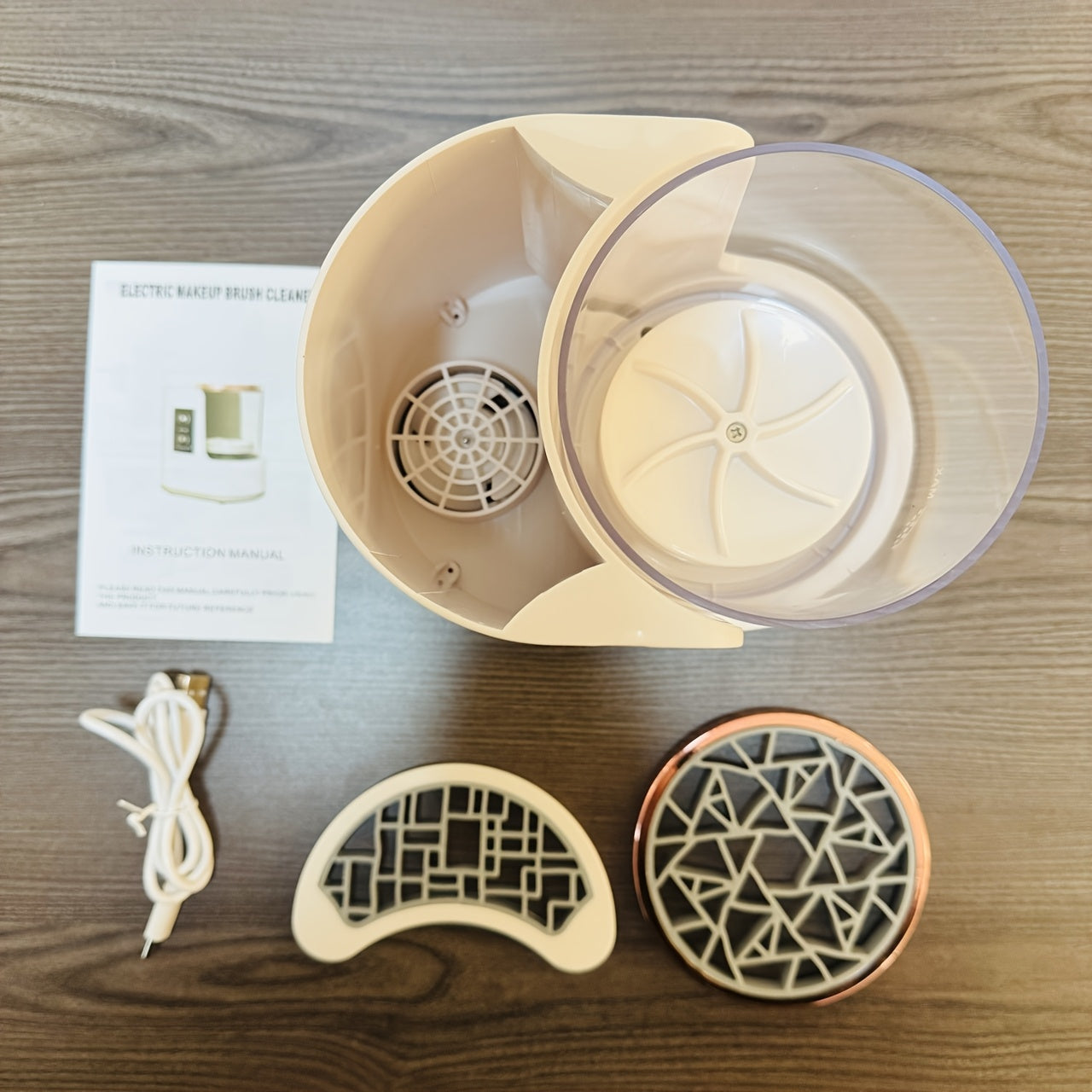 BrushClean™ – 3-in-1 meikkisiveltimien puhdistus- ja kuivauslaite