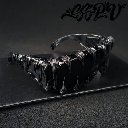 Unika solglasögon – hajtandsdesign & handgjorda detaljer