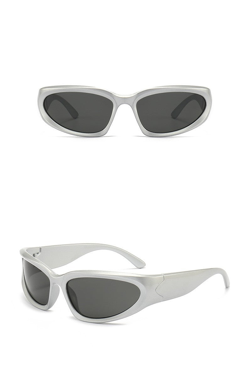 Muodikkaat silmälasit – tyylikäs muotoilu ja heijastavat linssit