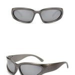 Muodikkaat silmälasit – tyylikäs muotoilu ja heijastavat linssit