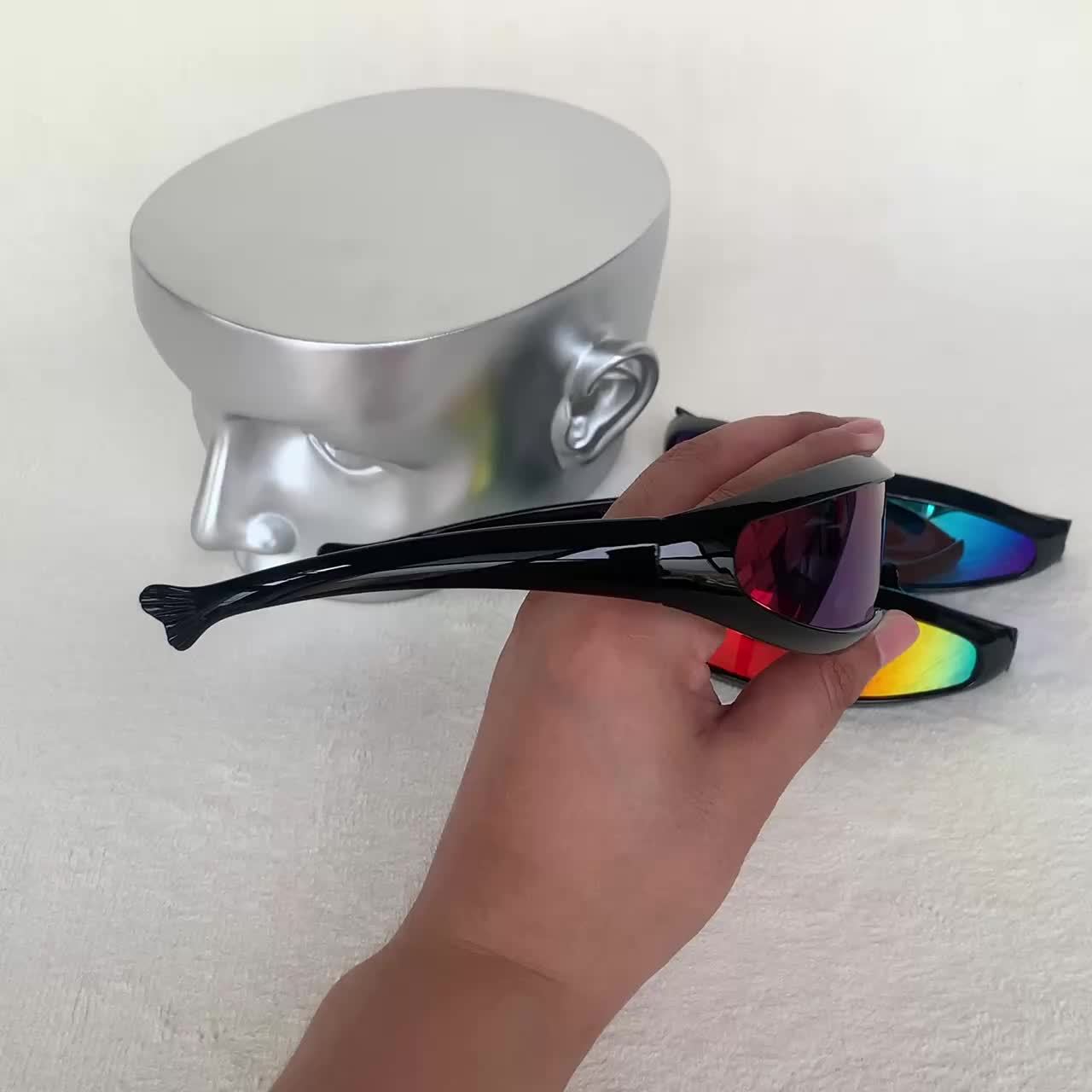 Futuristiska sci-fi glasögon – unisex med spegellinser & bred ram