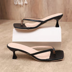 StilSandal – Elegant klack med ankelrem