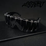 Unika solglasögon – hajtandsdesign & handgjorda detaljer