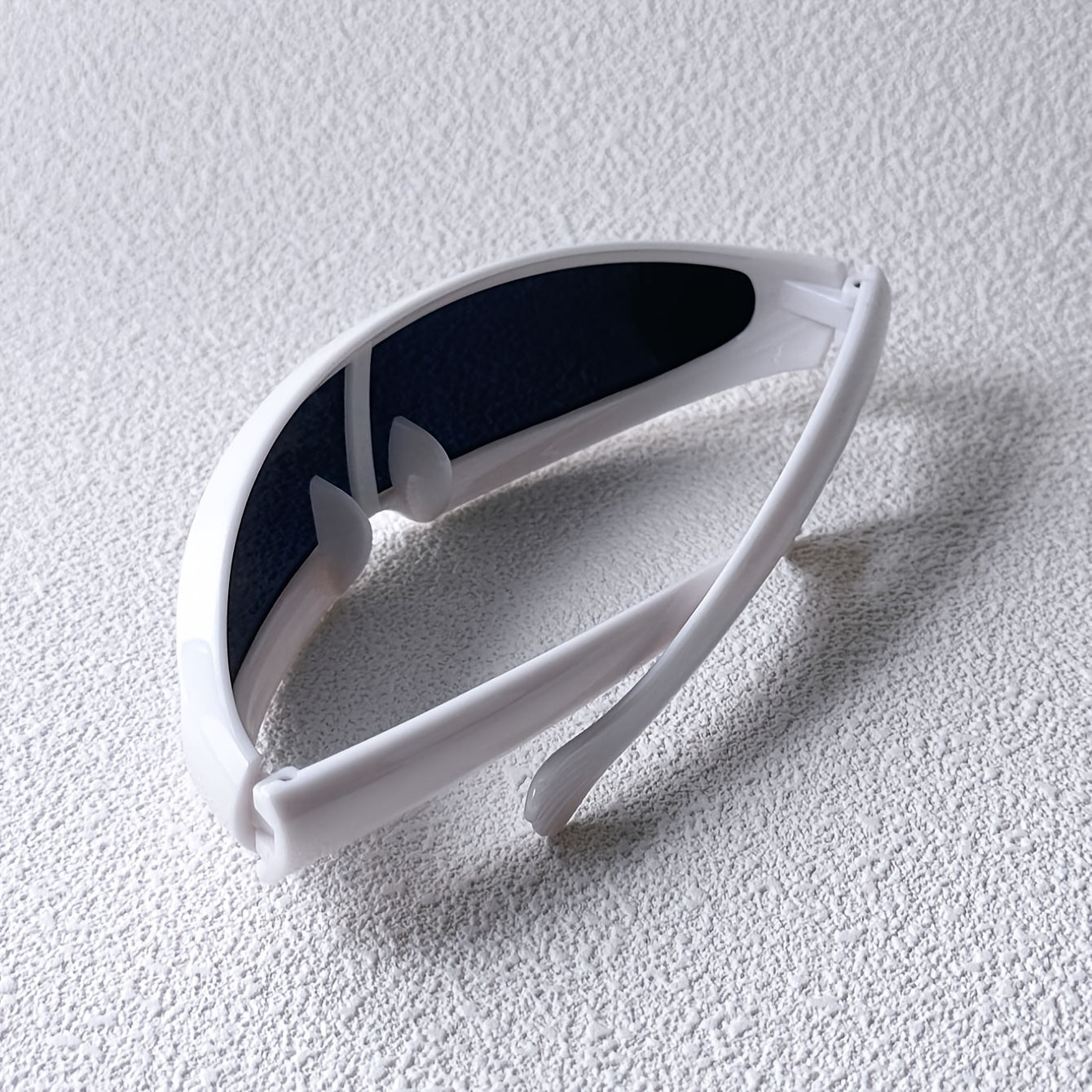 Sci-Fi Damglasögon – Vit Ram med Blå Linser