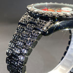 Klocka Johan (herrklocka i guldfärg med röd urtavla, strass & datum)