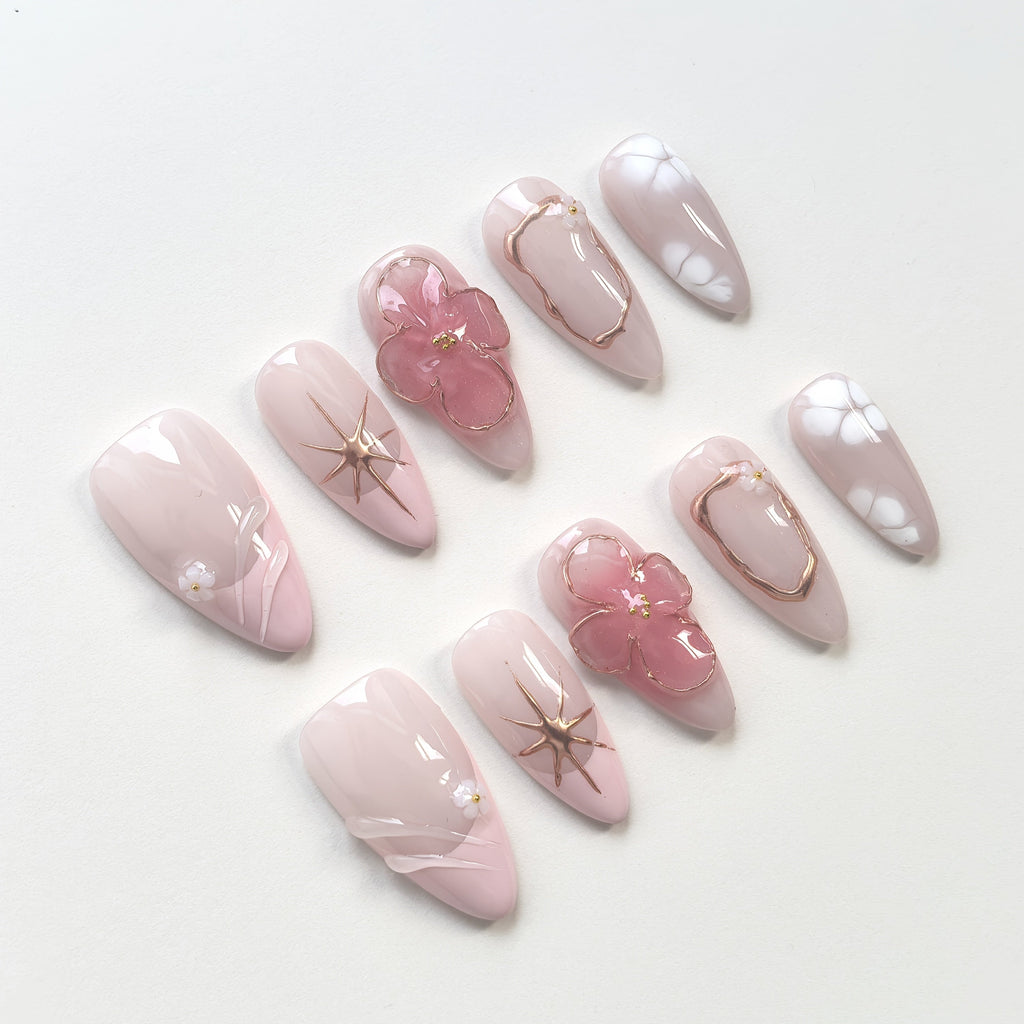 Handmålade 3D Nageldekorer (10-pack)