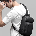 UrbanChest™ – Stilren Herrväska för Vardag & Resa