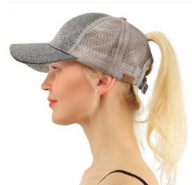 Glitter Cap™ – Säädettävä ponilakki paljeteilla naisille