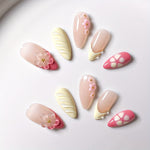 FloraTips™ – Eleganta Mandelnaglar med Blommor & Fjärilar (10-pack)