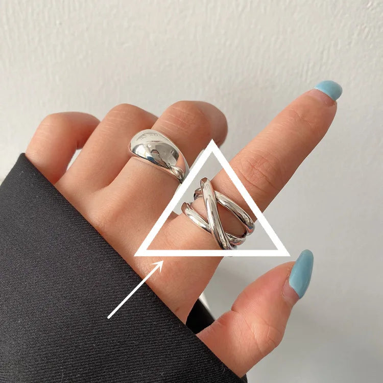 Ring Sanna (handgjord ring med oregelbundna vattendroppar & korsdesign)