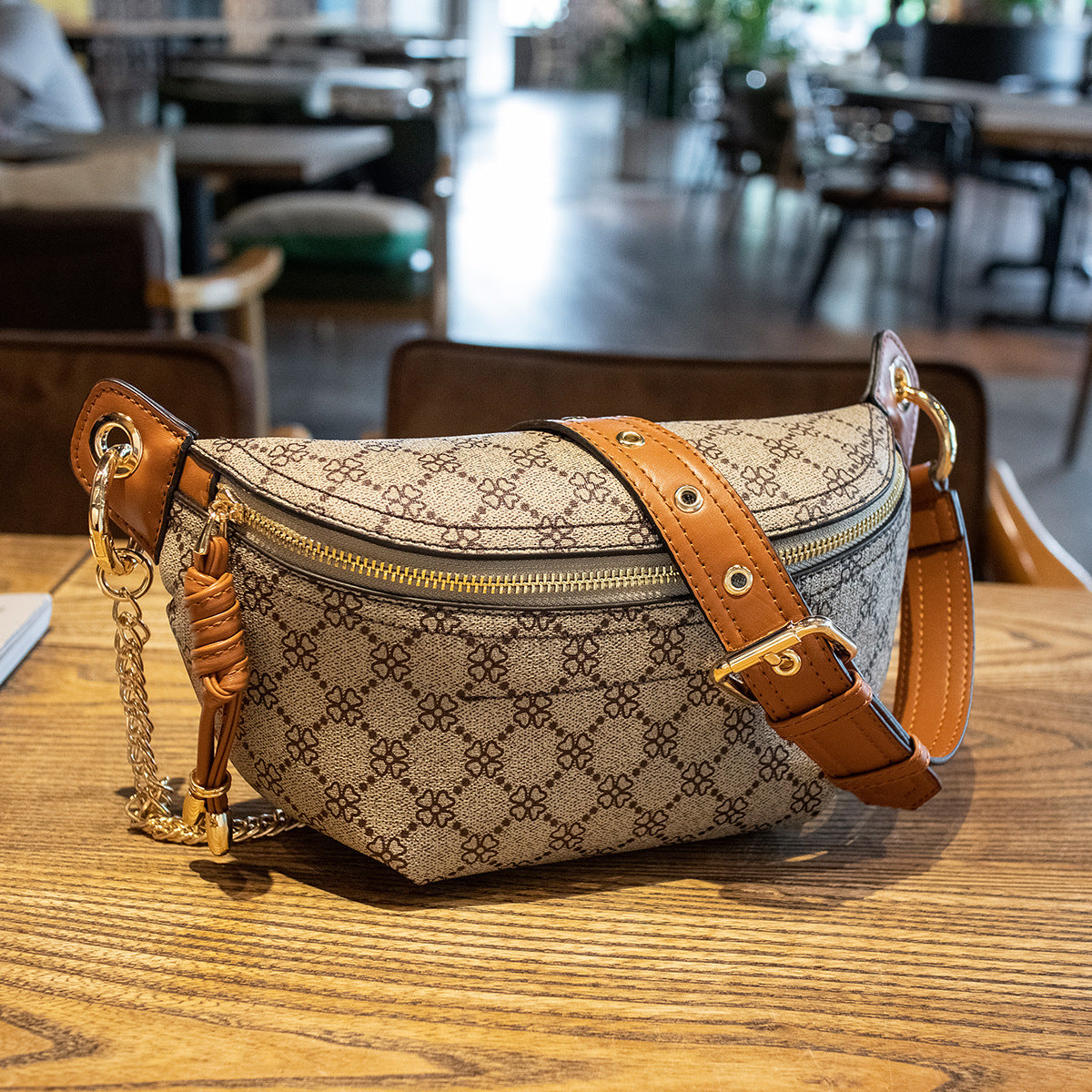 Retro Women's Bag™ – Kuviollinen puolikuun muotoinen olkalaukku