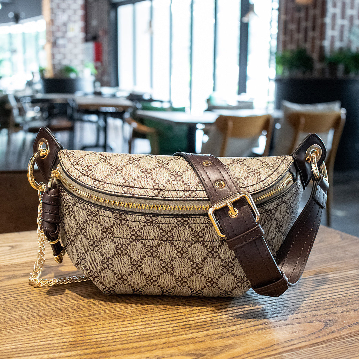 Retro Women's Bag™ – Kuviollinen puolikuun muotoinen olkalaukku