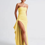 Sommarklänning – axelbandslös festklänning med slits