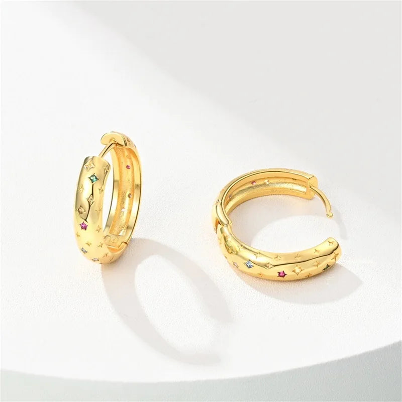 Eleganta örhängen – hoops med stjärnor, månar & pärlor