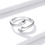 Kärleksring – öppen handdesign