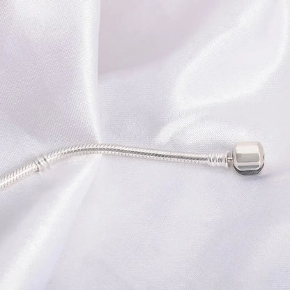 Armband Helena (ormkedja i silverfärg – mjuk och stilren)