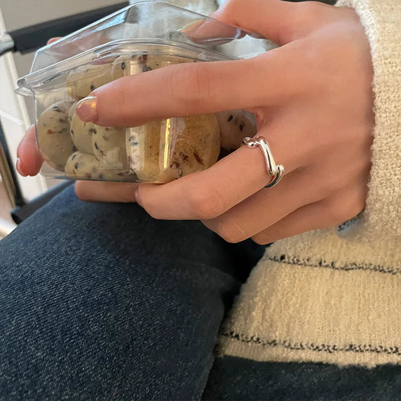 Ring Sanna (handgjord ring med oregelbundna vattendroppar & korsdesign)