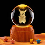 Krystallkule og nattbordslampe med solsystemtema 