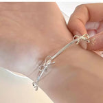 Armband Elise (enkelt armband med rosett & geometrisk design)