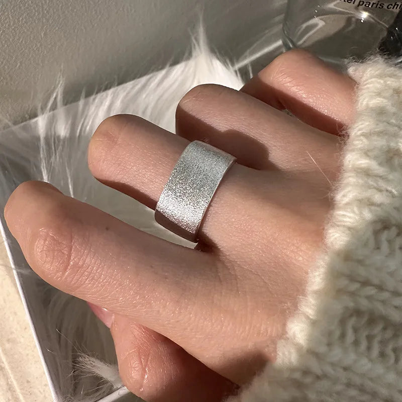 Ring Sanna (handgjord ring med oregelbundna vattendroppar & korsdesign)