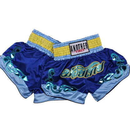 Muay Thai shorts – broderade kickboxningsshorts för vuxna & barn