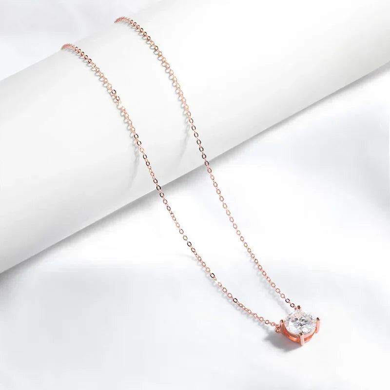 Halsband Cornelia (roséfärgat halsband med gnistrande sten 1–5 ct)