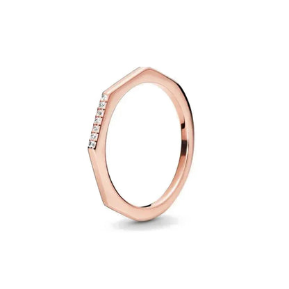 Ring Freja (ring med snöflinga, familjeträd & krona – symbolisk design)