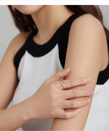 Kärleksring – öppen handdesign