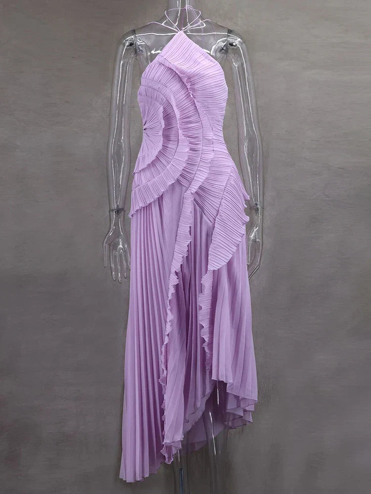 Elegantti olkapäät paljastava mekko – avoin selkä