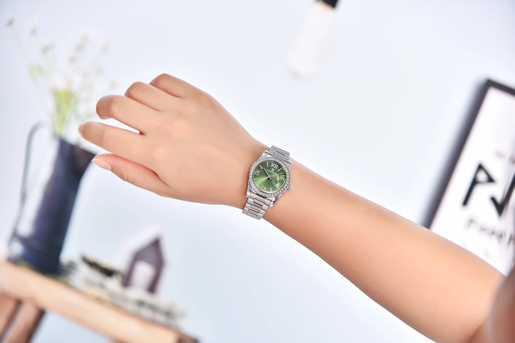 Klocka Lovisa (elegant damklocka 32 mm med safirglas & vattenskydd)