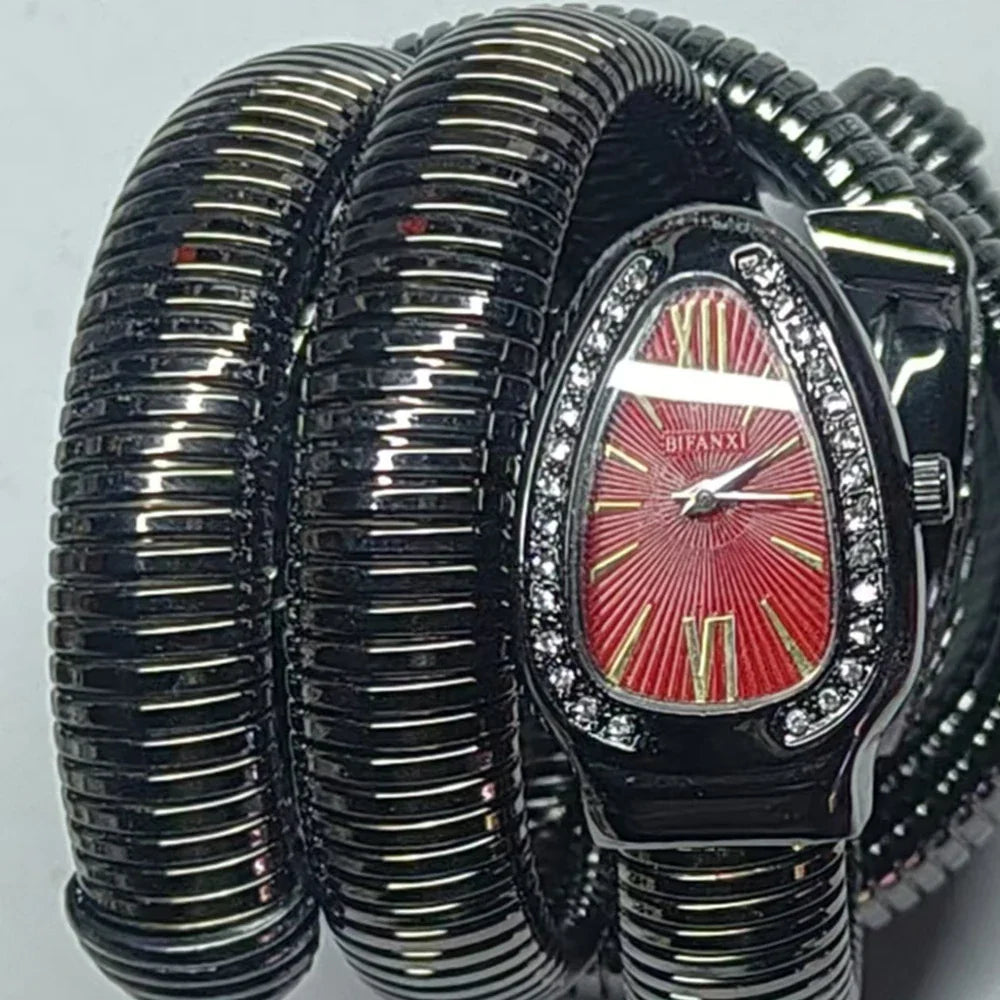 Klocka Helena (damklocka i guldfärg med armband – lyxig stil)