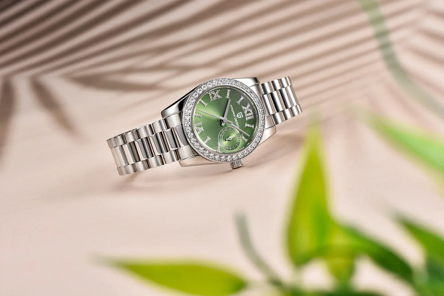 Klocka Lovisa (elegant damklocka 32 mm med safirglas & vattenskydd)