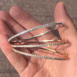 Armband Maja (bangle i roséfärg med nitar – stilren design)