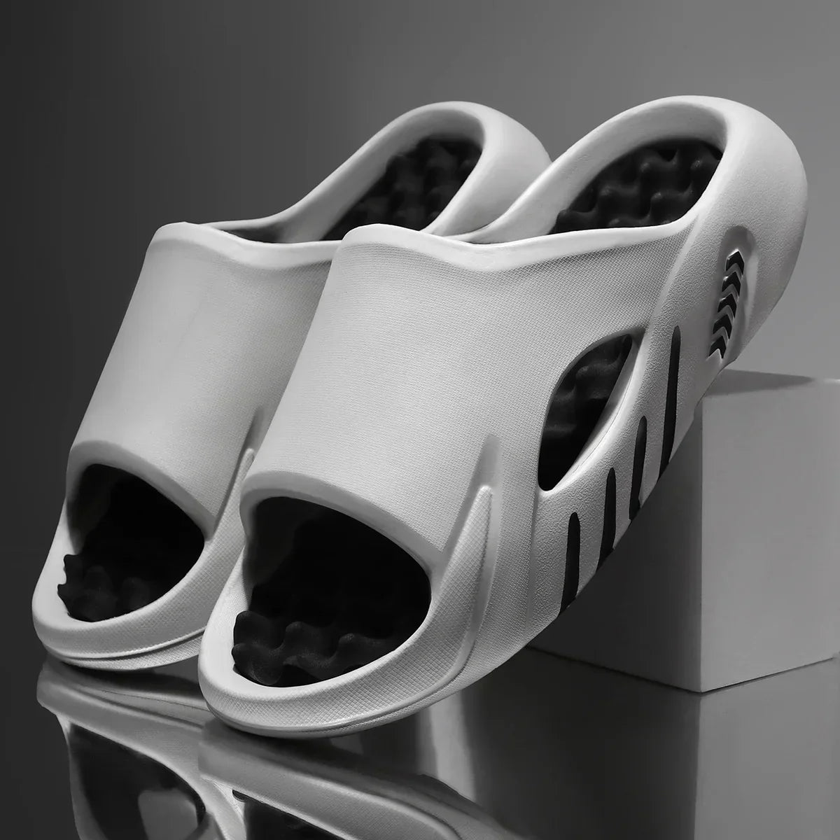 Herrsandaler – halkfria sommar-/badtofflor unisex