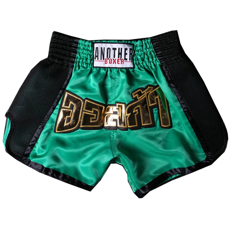 Muay Thai shorts – broderade kickboxningsshorts för vuxna & barn