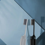 MiniResaTandborste™ – Hopfällbar Tandborste i Transparent